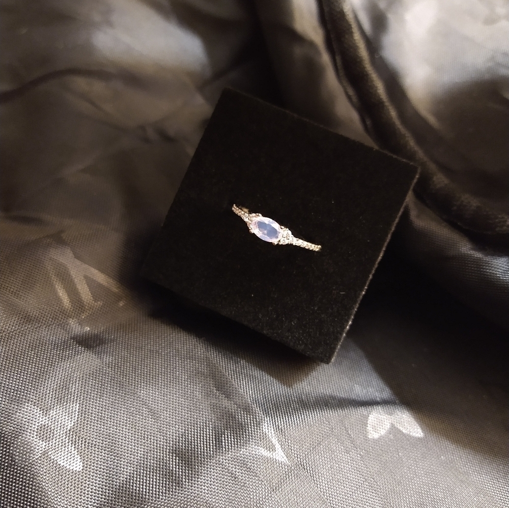 **Dainty 925 Pink Moonstone Ring Size 6 (NEW)** - Picture 5 of 5